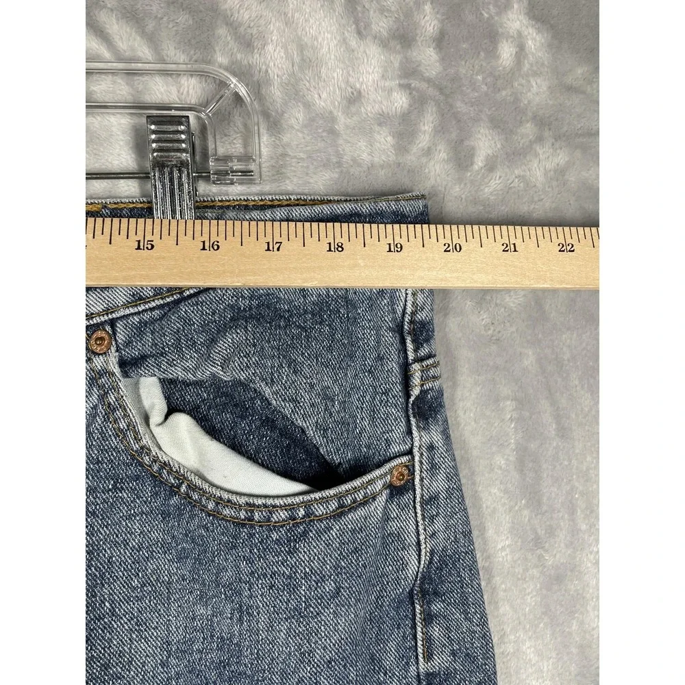 Vintage Levis 505 Jeans Mens 42x30 Medium Wash Straight Leg Made in USA Blue